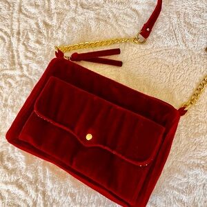Red Velvet Shoulder Bag, perfect for Valentine’s Day!❤️
